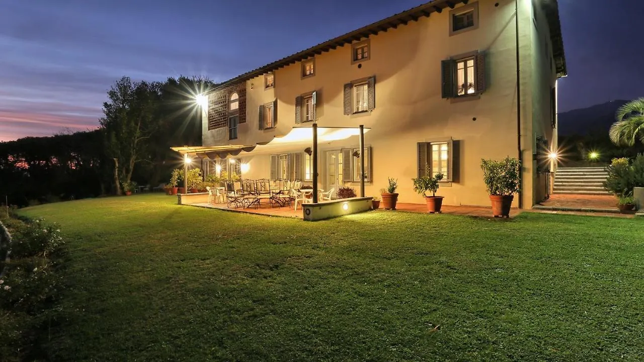 Villa Alida 12, Emma Villas Capannori